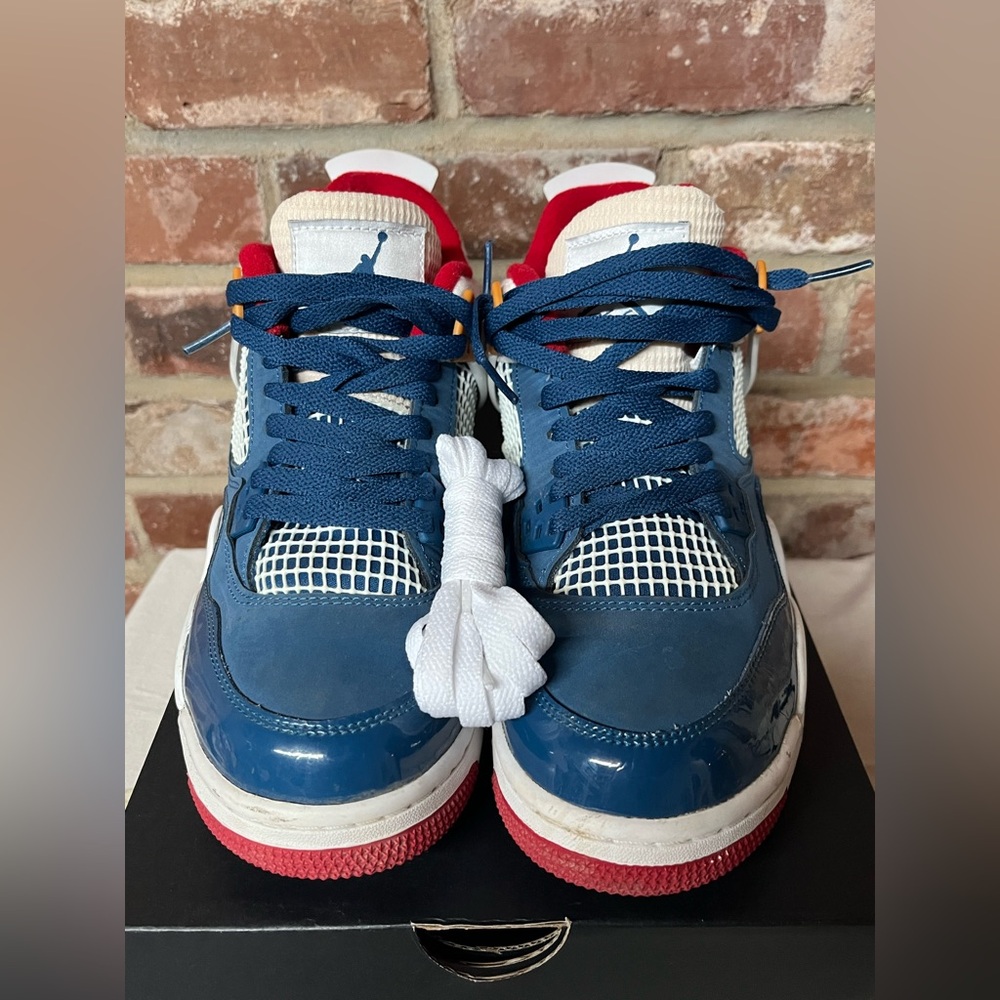 AIR JORDAN 4 RETRO (GS) size 7Y - Picture 10 of 11